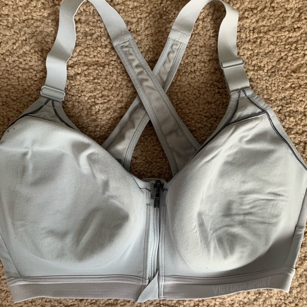 Victoria’s Secret Knockout Sports bra